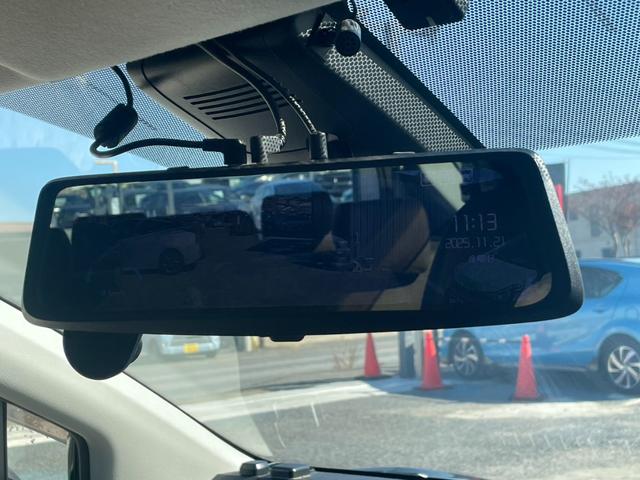 シエンタ ハイブリッドＧ　トヨタセーフティセンス　モデリスタエアロ　社外ナビ　Ｂカメラ　Ｂｌｕｅｔｏｏｔｈ　フルセグＴＶ　オートライト　オートハイビーム　ＬＥＤヘッドライト　両側パワスラ　ビルトインＥＴＣ　ドラレコ　社外ＡＷ（11枚目）