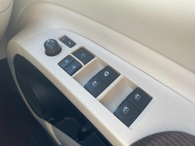 シエンタ ハイブリッドＧ　トヨタセーフティセンス　モデリスタエアロ　社外ナビ　Ｂカメラ　Ｂｌｕｅｔｏｏｔｈ　フルセグＴＶ　オートライト　オートハイビーム　ＬＥＤヘッドライト　両側パワスラ　ビルトインＥＴＣ　ドラレコ　社外ＡＷ（17枚目）