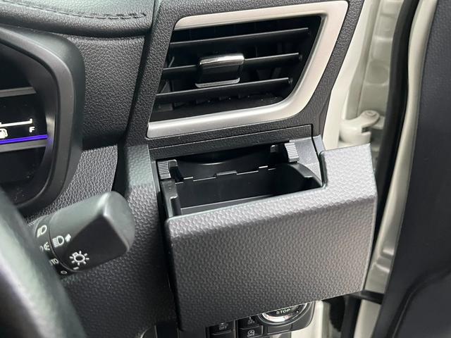 タンク カスタムＧ－Ｔ　モデリスタエアロ　純正９インチ大型ナビ　両側パワースライドドア　スマートアシスト　ＨＤＭＩ　フルセグ　ドライブレコーダー　バックカメラ　Ｂｌｕｅｔｏｏｔｈ　ＬＥＤヘッドライト　ＥＴＣ　ＣＤ・ＤＶＤ再生（12枚目）