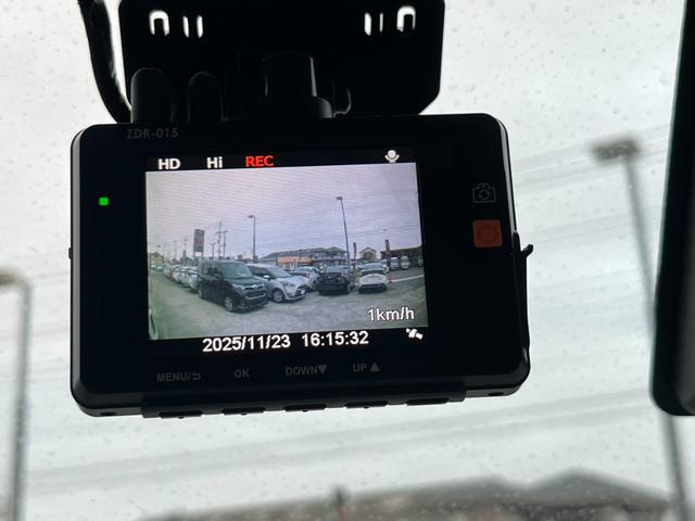 タンク カスタムＧ－Ｔ　モデリスタエアロ　純正９インチ大型ナビ　両側パワースライドドア　スマートアシスト　ＨＤＭＩ　フルセグ　ドライブレコーダー　バックカメラ　Ｂｌｕｅｔｏｏｔｈ　ＬＥＤヘッドライト　ＥＴＣ　ＣＤ・ＤＶＤ再生（23枚目）