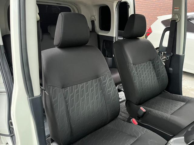 タンク カスタムＧ－Ｔ　モデリスタエアロ　純正９インチ大型ナビ　両側パワースライドドア　スマートアシスト　ＨＤＭＩ　フルセグ　ドライブレコーダー　バックカメラ　Ｂｌｕｅｔｏｏｔｈ　ＬＥＤヘッドライト　ＥＴＣ　ＣＤ・ＤＶＤ再生（33枚目）