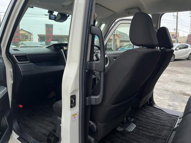 タンク カスタムＧ－Ｔ　モデリスタエアロ　純正９インチ大型ナビ　両側パワースライドドア　スマートアシスト　ＨＤＭＩ　フルセグ　ドライブレコーダー　バックカメラ　Ｂｌｕｅｔｏｏｔｈ　ＬＥＤヘッドライト　ＥＴＣ　ＣＤ・ＤＶＤ再生（38枚目）