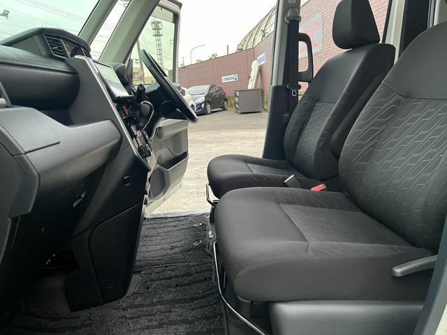 タンク カスタムＧ－Ｔ　モデリスタエアロ　純正９インチ大型ナビ　両側パワースライドドア　スマートアシスト　ＨＤＭＩ　フルセグ　ドライブレコーダー　バックカメラ　Ｂｌｕｅｔｏｏｔｈ　ＬＥＤヘッドライト　ＥＴＣ　ＣＤ・ＤＶＤ再生（42枚目）