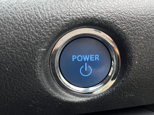 シエンタ ハイブリッドＸ　両側パワースライドドア　純正ナビ　トヨタセーフティセンス　左右シートヒーター　コーナーセンサー　ＤＶＤ再生　Ｂｌｕｅｔｏｏｔｈ　フルセグ　ＬＥＤヘッドライト　ＥＴＣ　オートハイビーム　スマートキー（10枚目）