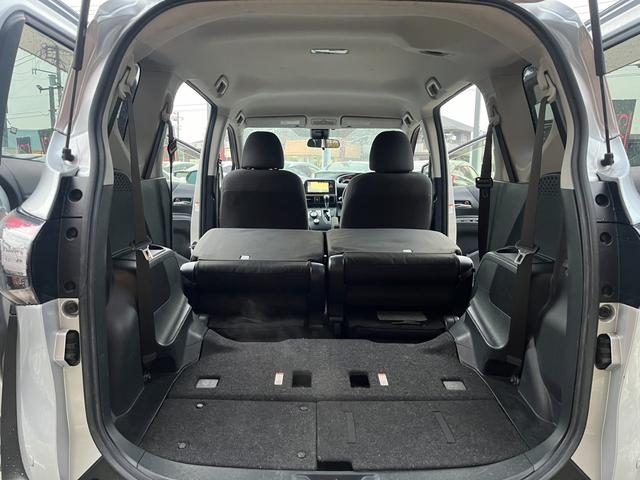 シエンタ ハイブリッドＸ　両側パワースライドドア　純正ナビ　トヨタセーフティセンス　左右シートヒーター　コーナーセンサー　ＤＶＤ再生　Ｂｌｕｅｔｏｏｔｈ　フルセグ　ＬＥＤヘッドライト　ＥＴＣ　オートハイビーム　スマートキー（32枚目）