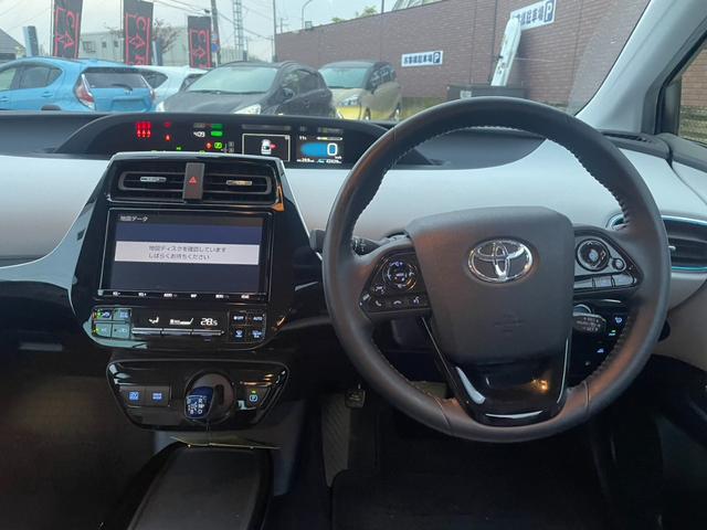 プリウス A TSS BSM HUD 純正ナビ Bカメラ ビルトインETC Bluetooth フルセグTV クリアランスソナー レーダークルーズコントロール オートライト LEDヘッドライト パーキングアシスト(4枚目)