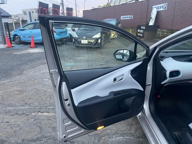 プリウス A TSS BSM HUD 純正ナビ Bカメラ ビルトインETC Bluetooth フルセグTV クリアランスソナー レーダークルーズコントロール オートライト LEDヘッドライト パーキングアシスト(26枚目)