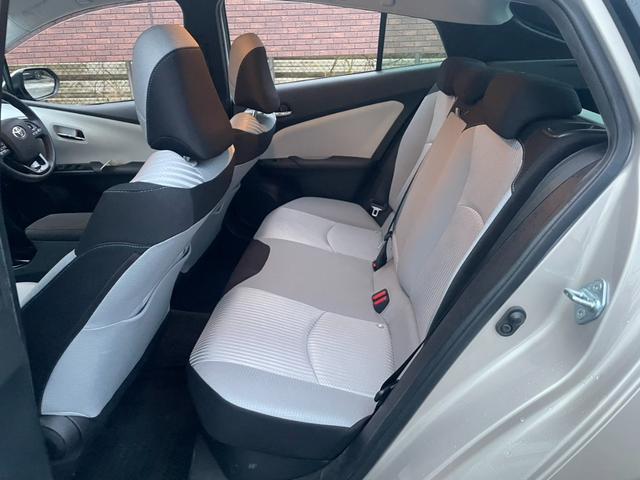 プリウス A TSS BSM HUD 純正ナビ Bカメラ ビルトインETC Bluetooth フルセグTV クリアランスソナー レーダークルーズコントロール オートライト LEDヘッドライト パーキングアシスト(33枚目)