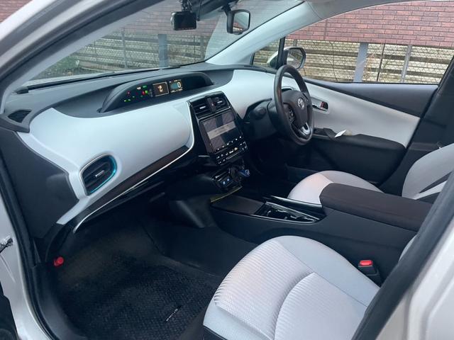 プリウス A TSS BSM HUD 純正ナビ Bカメラ ビルトインETC Bluetooth フルセグTV クリアランスソナー レーダークルーズコントロール オートライト LEDヘッドライト パーキングアシスト(35枚目)