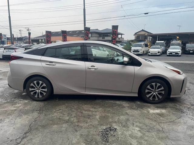 プリウス A TSS BSM HUD 純正ナビ Bカメラ ビルトインETC Bluetooth フルセグTV クリアランスソナー レーダークルーズコントロール オートライト LEDヘッドライト パーキングアシスト(40枚目)