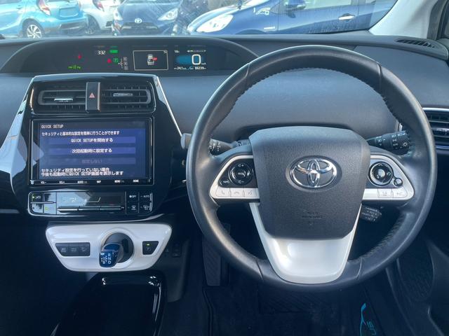 プリウス Ａツーリングセレクション　ＴＳＳ　モデリスタエアロ　ＨＵＤ　ＢＳＭ　純正ナビ　Ｂカメラ　ＥＴＣ　Ｂｌｕｅｔｏｏｔｈ　ＬＥＤヘッドライト　レザーシート　シートヒーター　クリアランスソナー　レーダークルーズコントロール（4枚目）