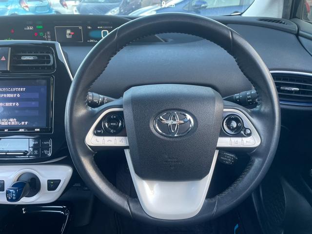 プリウス Ａツーリングセレクション　ＴＳＳ　モデリスタエアロ　ＨＵＤ　ＢＳＭ　純正ナビ　Ｂカメラ　ＥＴＣ　Ｂｌｕｅｔｏｏｔｈ　ＬＥＤヘッドライト　レザーシート　シートヒーター　クリアランスソナー　レーダークルーズコントロール（5枚目）