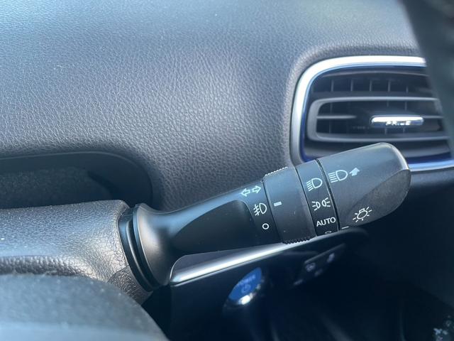 プリウス Ａツーリングセレクション　ＴＳＳ　モデリスタエアロ　ＨＵＤ　ＢＳＭ　純正ナビ　Ｂカメラ　ＥＴＣ　Ｂｌｕｅｔｏｏｔｈ　ＬＥＤヘッドライト　レザーシート　シートヒーター　クリアランスソナー　レーダークルーズコントロール（14枚目）