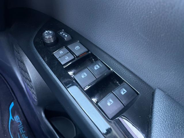 プリウス Ａツーリングセレクション　ＴＳＳ　モデリスタエアロ　ＨＵＤ　ＢＳＭ　純正ナビ　Ｂカメラ　ＥＴＣ　Ｂｌｕｅｔｏｏｔｈ　ＬＥＤヘッドライト　レザーシート　シートヒーター　クリアランスソナー　レーダークルーズコントロール（19枚目）
