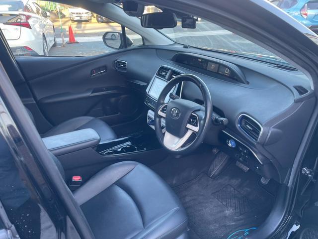 プリウス Ａツーリングセレクション　ＴＳＳ　モデリスタエアロ　ＨＵＤ　ＢＳＭ　純正ナビ　Ｂカメラ　ＥＴＣ　Ｂｌｕｅｔｏｏｔｈ　ＬＥＤヘッドライト　レザーシート　シートヒーター　クリアランスソナー　レーダークルーズコントロール（27枚目）