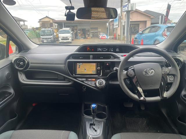 アクア Sスタイルブラック トヨタセーフティセンス 純正ナビ Bカメラ Bluetooth フルセグTV オートライト オートハイビーム ビルトインETC ステアリングリモコン スマートキー プッシュスタート ドライブレコーダー(2枚目)