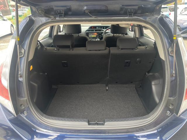 アクア Sスタイルブラック トヨタセーフティセンス 純正ナビ Bカメラ Bluetooth フルセグTV オートライト オートハイビーム ビルトインETC ステアリングリモコン スマートキー プッシュスタート ドライブレコーダー(30枚目)