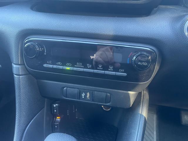 ヤリス ハイブリッドX ナビ対応純正ディスプレイオーディオ バックカメラ Bluetooth ETC トヨタセーフティセンス レーンキープアシスト レーダークルーズコントロール プッシュスタート オートハイビーム(10枚目)