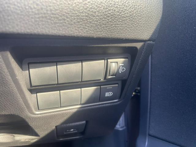 ヤリス ハイブリッドX ナビ対応純正ディスプレイオーディオ バックカメラ Bluetooth ETC トヨタセーフティセンス レーンキープアシスト レーダークルーズコントロール プッシュスタート オートハイビーム(17枚目)