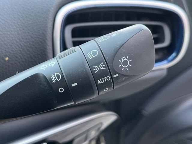 プリウス Sツーリングセレクション モデリスタエアロ 黒レザー パナソニックナビ シートヒーター 純正17インチAW トヨタセーフティセンス ドライブレコーダー LEDヘッドライト バックカメラ ETC オートハイビーム レーンアシスト(10枚目)