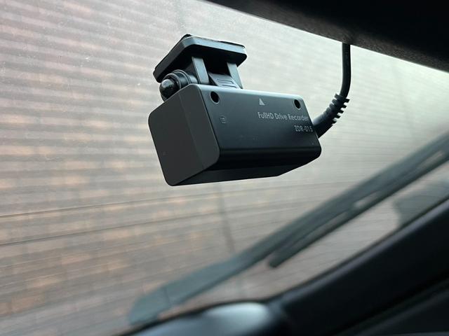 プリウス Sツーリングセレクション モデリスタエアロ 黒レザー パナソニックナビ シートヒーター 純正17インチAW トヨタセーフティセンス ドライブレコーダー LEDヘッドライト バックカメラ ETC オートハイビーム レーンアシスト(24枚目)