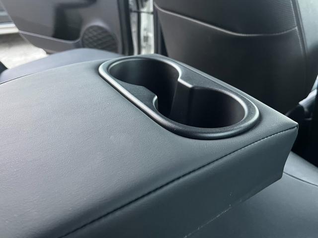 プリウス Sツーリングセレクション モデリスタエアロ 黒レザー パナソニックナビ シートヒーター 純正17インチAW トヨタセーフティセンス ドライブレコーダー LEDヘッドライト バックカメラ ETC オートハイビーム レーンアシスト(32枚目)