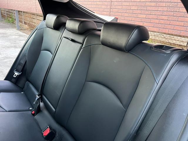 プリウス Sツーリングセレクション モデリスタエアロ 黒レザー パナソニックナビ シートヒーター 純正17インチAW トヨタセーフティセンス ドライブレコーダー LEDヘッドライト バックカメラ ETC オートハイビーム レーンアシスト(36枚目)