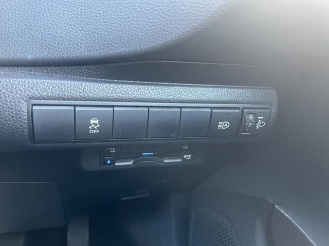 カローラスポーツ G Z 純正ディスプレイオーディオ バックカメラ トヨタセーフティセンス ブラインドスポットモニター ヘッドアップディスプレイ ドライブレコーダー Bluetooth LEDヘッドライト パドルシフト ETC(15枚目)