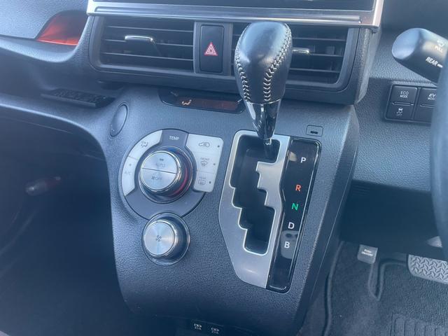 シエンタ ハイブリッドG クエロ トヨタセーフティセンス モデリスタエアロ 純正ナビ 全周囲カメラ 両側パワスラ ビルトインETC フリップダウンモニター クリアランスソナー クルーズコントロール LEDヘッドライト オートライト(12枚目)