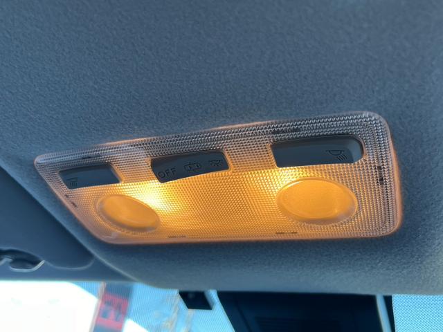 アクア X-アーバン ソリッド ハーフレザー 純正ナビ バックカメラ トヨタセーフティセンス Bluetooth 左右シートヒーター ETC LEDヘッドライト 純正16インチAW テレビ再生 レーンアシスト オートハイビーム(23枚目)