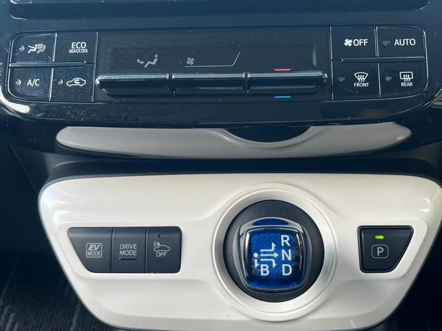 プリウス Ｓセーフティプラス　モデリスタエアロ　純正９インチ大型ナビ　バックカメラ　トヨタセーフティセンス　ドライブレコーダー　Ｂｌｕｅｔｏｏｔｈ　フルセグＴＶ　ＥＴＣ　ＬＥＤヘッドライト　スマートキー　ＤＶＤ再生　純正ＡＷ（21枚目）