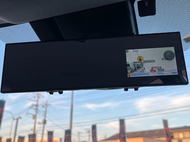 プリウス Ａツーリングセレクション　社外エアロ　白黒レザー　カロッツェリア大型ナビ　トヨタセーフティセンス　シートヒーター　Ｂｌｕｅｔｏｏｔｈ　ＤＶＤ再生　フルセグＴＶ　Ｂｌｕｅｔｏｏｔｈ　ＢＳＭ　ＨＵＤ　ＬＥＤヘッドライト　ＥＴＣ（21枚目）