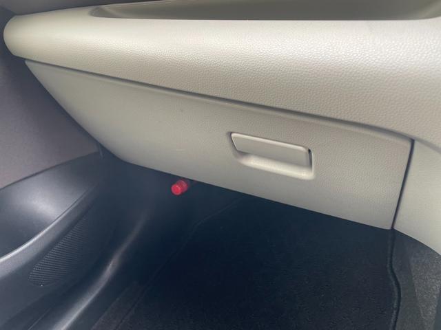 ヤリス ハイブリッドＺ　トヨタセーフティセンス　ディスプレイオーディオ　Ｂカメラ　Ｂｌｕｅｔｏｏｔｈ　フルセグＴＶ　ビルトインＥＴＣ　ステアリングリモコン　レーダークルーズコントロール　ＬＥＤヘッドライト　シートヒーター（21枚目）