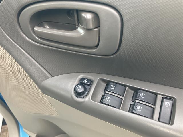 タント  スライドドア TV スマートキー 電動格納ミラー ベンチシート AT CD DVD再生 エアコン(12枚目)