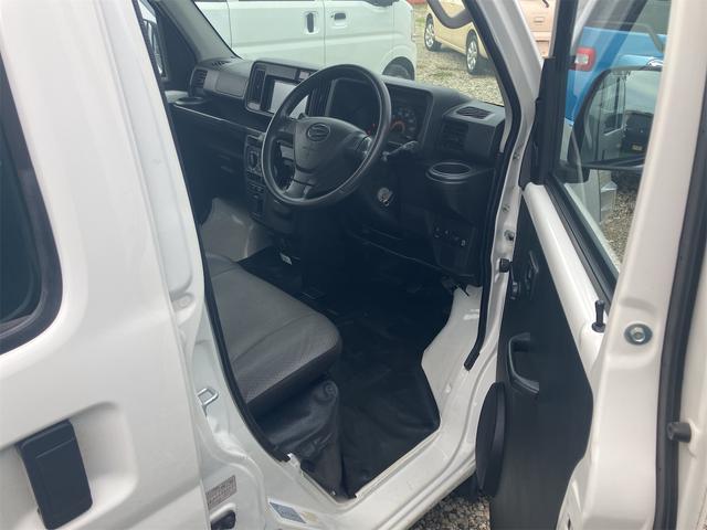 ハイゼットカーゴ スペシャルクリーンＳＡＩＩＩ　ＡＴ　衝突被害軽減システム　ナビ　両側スライドドア　アイドリングストップ　オートマチックハイビーム　ＡＢＳ　ＥＳＣ　エアコン　パワーステアリング　運転席エアバッグ　助手席エアバッグ　ＣＤ（25枚目）