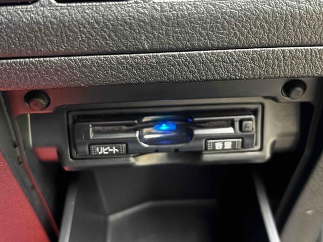 ヴェルファイア 2.4Z ETC バックカメラ ナビ TV クリアランスソナー 両側電動スライドドア オートライト HID スマートキー 電動格納ミラー 3列シート オットマン CVT アルミホイール CD DVD再生 USB(10枚目)