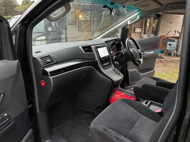 ヴェルファイア 2.4Z ETC バックカメラ ナビ TV クリアランスソナー 両側電動スライドドア オートライト HID スマートキー 電動格納ミラー 3列シート オットマン CVT アルミホイール CD DVD再生 USB(20枚目)