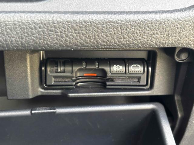 セレナ 20X ETC バックカメラ TV オートクルーズコントロール 両側スライド・片側電動 スマートキー 電動格納ミラー 3列シート ウォークスルー CVT Bluetooth 衝突安全ボディ ABS ESC(12枚目)