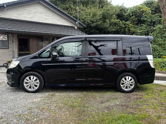 ステップワゴンスパーダ Ｓ　ＥＴＣ　バックカメラ　ナビ　ＴＶ　両側スライド・片側電動　オートライト　ＨＩＤ　キーレスエントリー　３列シート　ＣＶＴ　アルミホイール　ＣＤ　ＵＳＢ　Ｂｌｕｅｔｏｏｔｈ　盗難防止システム（32枚目）