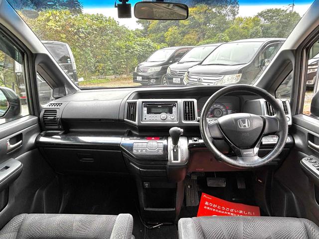 ステップワゴンスパーダ Z ドライブレコーダー ETC 両側電動スライドドア オートライト HID スマートキー 電動格納ミラー 3列シート CVT アルミホイール CD ミュージックプレイヤー接続可 盗難防止システム(3枚目)