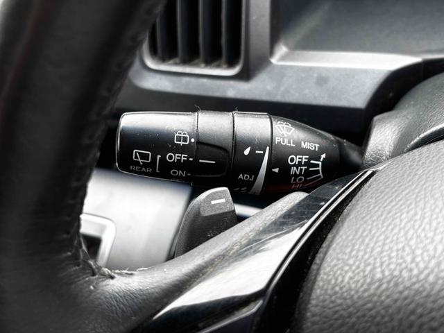 ステップワゴンスパーダ Z ドライブレコーダー ETC 両側電動スライドドア オートライト HID スマートキー 電動格納ミラー 3列シート CVT アルミホイール CD ミュージックプレイヤー接続可 盗難防止システム(7枚目)