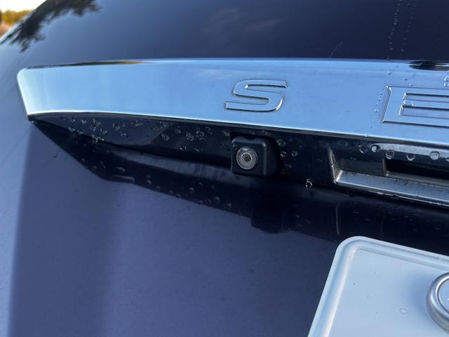 セレナ ハイウェイスター　Ｓ－ハイブリッド　バックカメラ　ナビ　ＴＶ　オートクルーズコントロール　電動スライドドア　オートライト　ＨＩＤ　スマートキー　アイドリングストップ　電動格納ミラー　３列シート　ＣＶＴ　ＣＤ（31枚目）