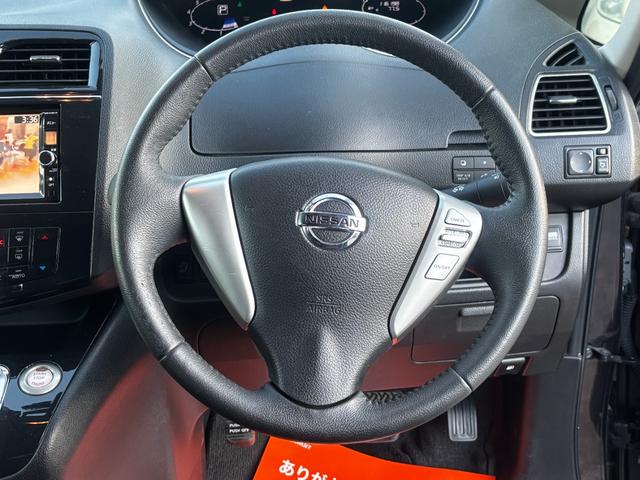 セレナ ハイウェイスター　Ｓ－ハイブリッド　バックカメラ　ナビ　ＴＶ　オートクルーズコントロール　電動スライドドア　オートライト　ＨＩＤ　スマートキー　アイドリングストップ　電動格納ミラー　３列シート　ＣＶＴ　ＣＤ（42枚目）