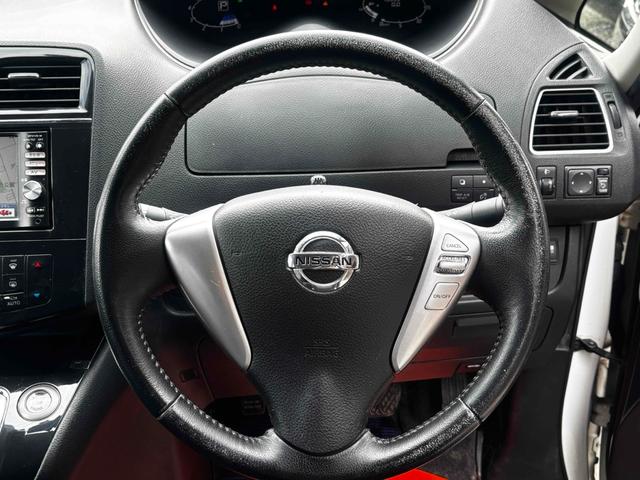 セレナ ハイウェイスター　Ｖセレクション　バッテリー新品交換済み　ＥＴＣ　バックカメラ　ナビ　オートクルーズ　両側電動スライドドア　オートライト　スマートキー　アイドリングストップ　電動格納ミラー　アルミホイール　Ｂｌｕｅｔｏｏｔｈ（5枚目）