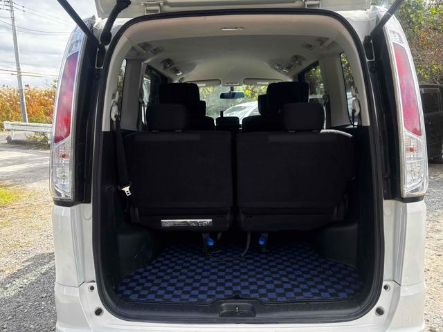 セレナ ハイウェイスター　Ｖセレクション　バッテリー新品交換済み　ＥＴＣ　バックカメラ　ナビ　オートクルーズ　両側電動スライドドア　オートライト　スマートキー　アイドリングストップ　電動格納ミラー　アルミホイール　Ｂｌｕｅｔｏｏｔｈ（29枚目）