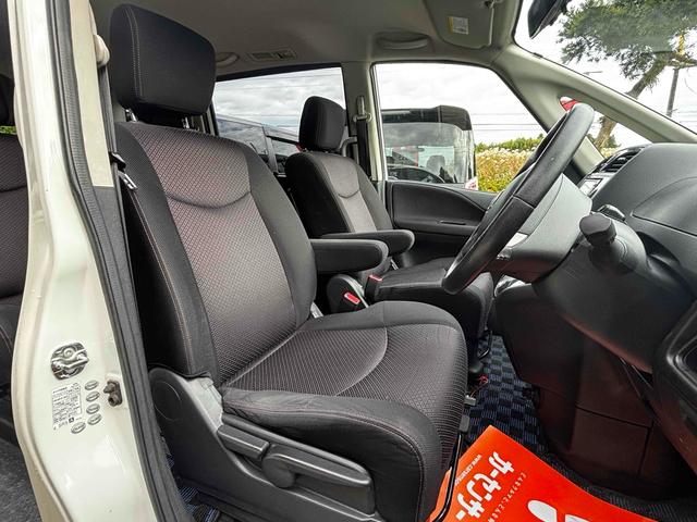 セレナ ハイウェイスター　Ｖセレクション　バッテリー新品交換済み　ＥＴＣ　バックカメラ　ナビ　オートクルーズ　両側電動スライドドア　オートライト　スマートキー　アイドリングストップ　電動格納ミラー　アルミホイール　Ｂｌｕｅｔｏｏｔｈ（30枚目）