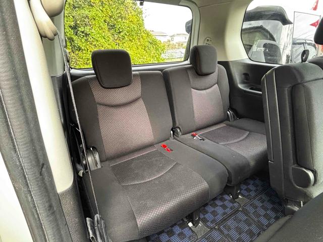 セレナ ハイウェイスター　Ｖセレクション　バッテリー新品交換済み　ＥＴＣ　バックカメラ　ナビ　オートクルーズ　両側電動スライドドア　オートライト　スマートキー　アイドリングストップ　電動格納ミラー　アルミホイール　Ｂｌｕｅｔｏｏｔｈ（33枚目）