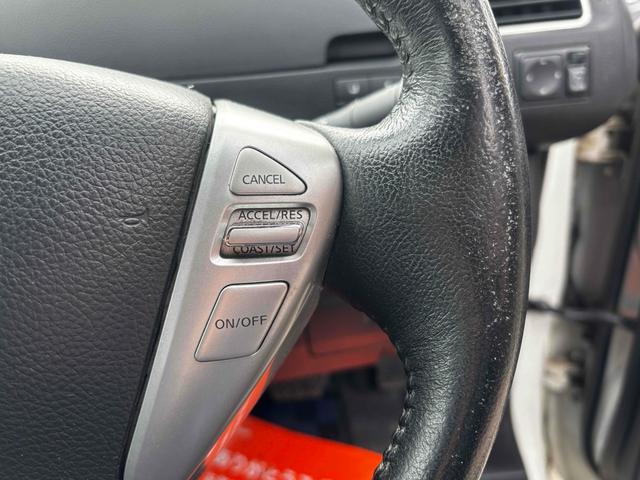 セレナ ハイウェイスター　Ｖセレクション　バッテリー新品交換済み　ＥＴＣ　バックカメラ　ナビ　オートクルーズ　両側電動スライドドア　オートライト　スマートキー　アイドリングストップ　電動格納ミラー　アルミホイール　Ｂｌｕｅｔｏｏｔｈ（40枚目）