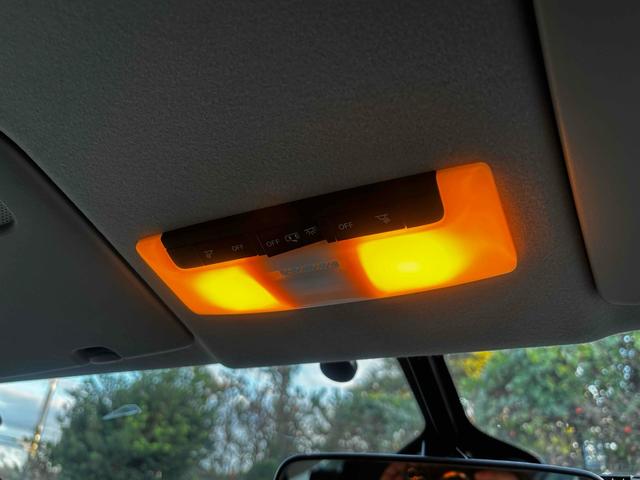 セレナ Ｘ　Ｖセレクション　Ｓ－ＨＹＢＲＩＤ　ドライブレコーダー　ＥＴＣ　全周囲カメラ　オートクルーズコントロール　パークアシスト　衝突被害軽減システム　両側電動スライドドア　オートライト　スマートキー　アイドリングストップ（55枚目）