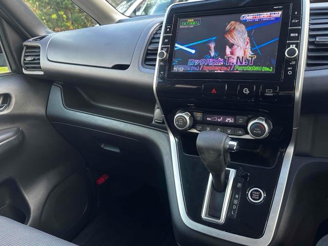 セレナ Ｘ　Ｖセレクション　Ｓ－ＨＹＢＲＩＤ　ドライブレコーダー　ＥＴＣ　全周囲カメラ　オートクルーズコントロール　パークアシスト　衝突被害軽減システム　両側電動スライドドア　オートライト　スマートキー　アイドリングストップ（58枚目）